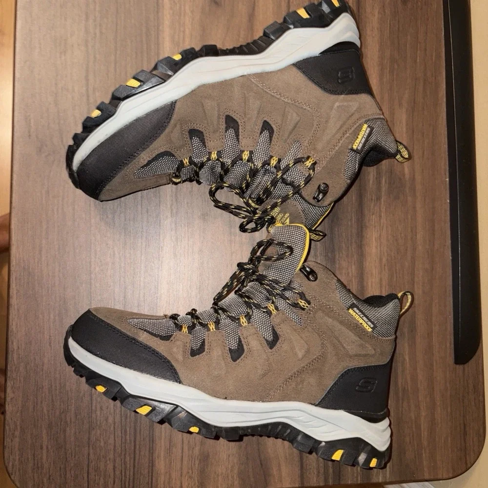New $110 Skechers Men's 8.5 Rickter Branson Waterproof Hiking Boots 204910 KHK
